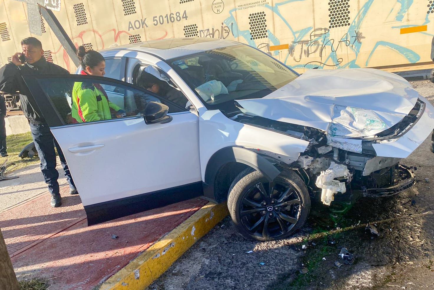 Protección Civil de Huamantla atiende a mujer lesionada en accidente vehicular